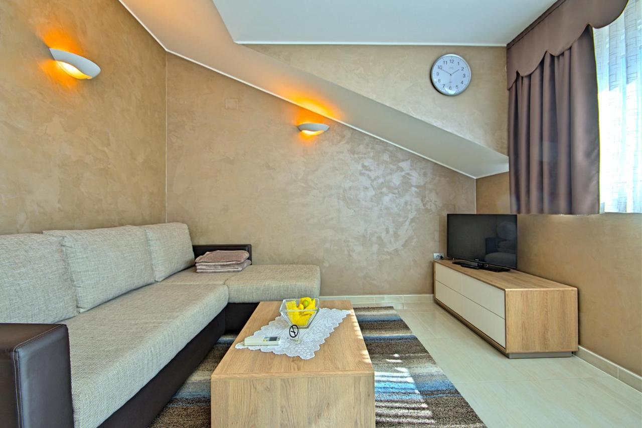 Apartments Riva-Interauto Ουμάγκ Εξωτερικό φωτογραφία