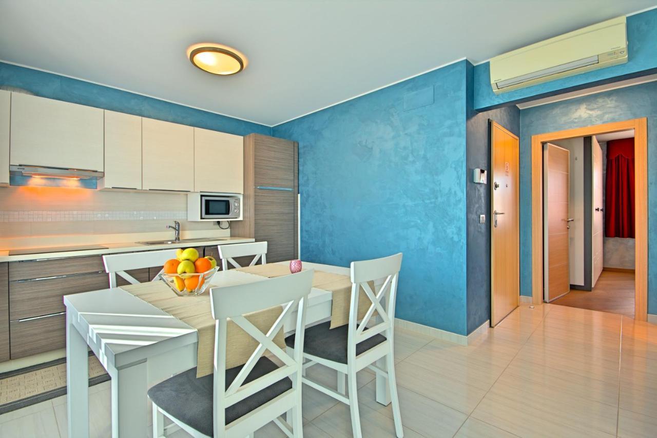 Apartments Riva-Interauto Ουμάγκ Εξωτερικό φωτογραφία