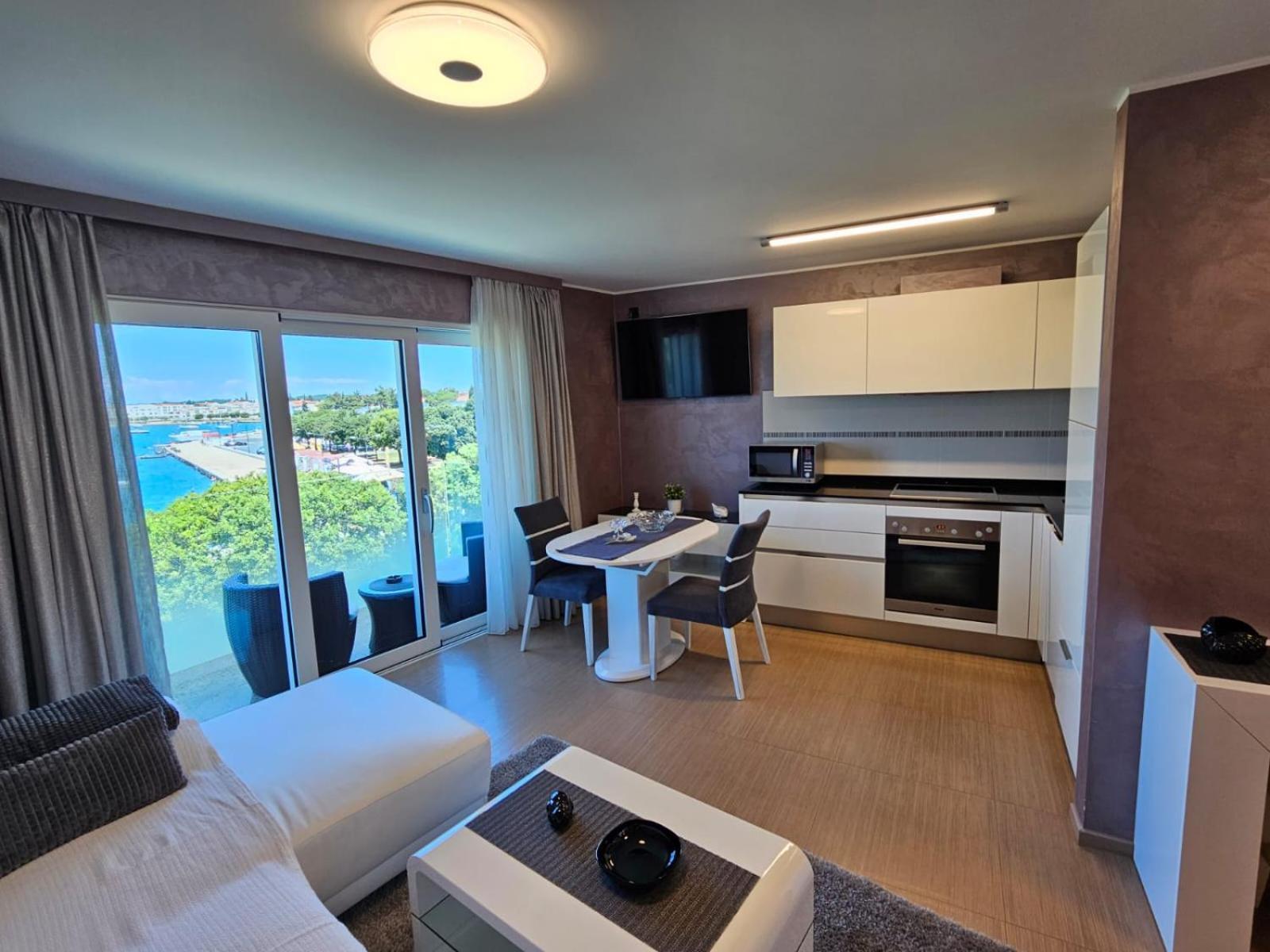 Apartments Riva-Interauto Ουμάγκ Εξωτερικό φωτογραφία