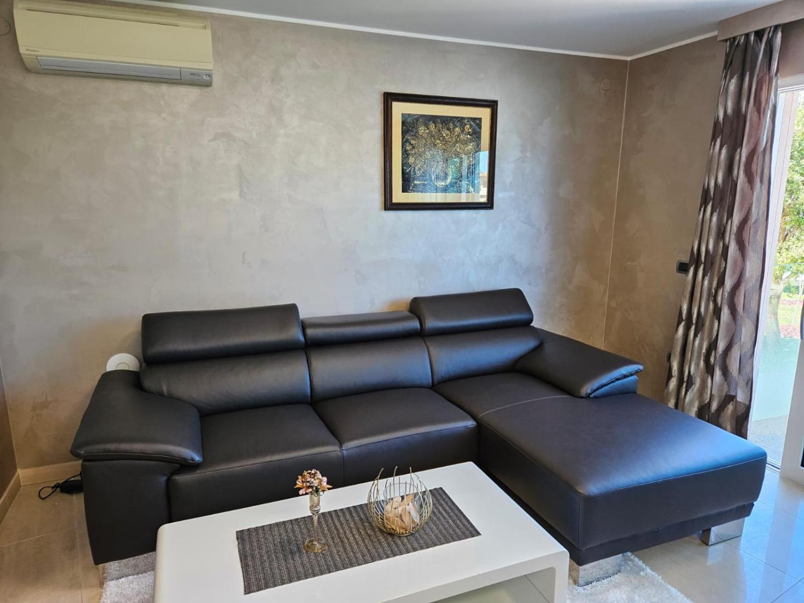 Apartments Riva-Interauto Ουμάγκ Εξωτερικό φωτογραφία