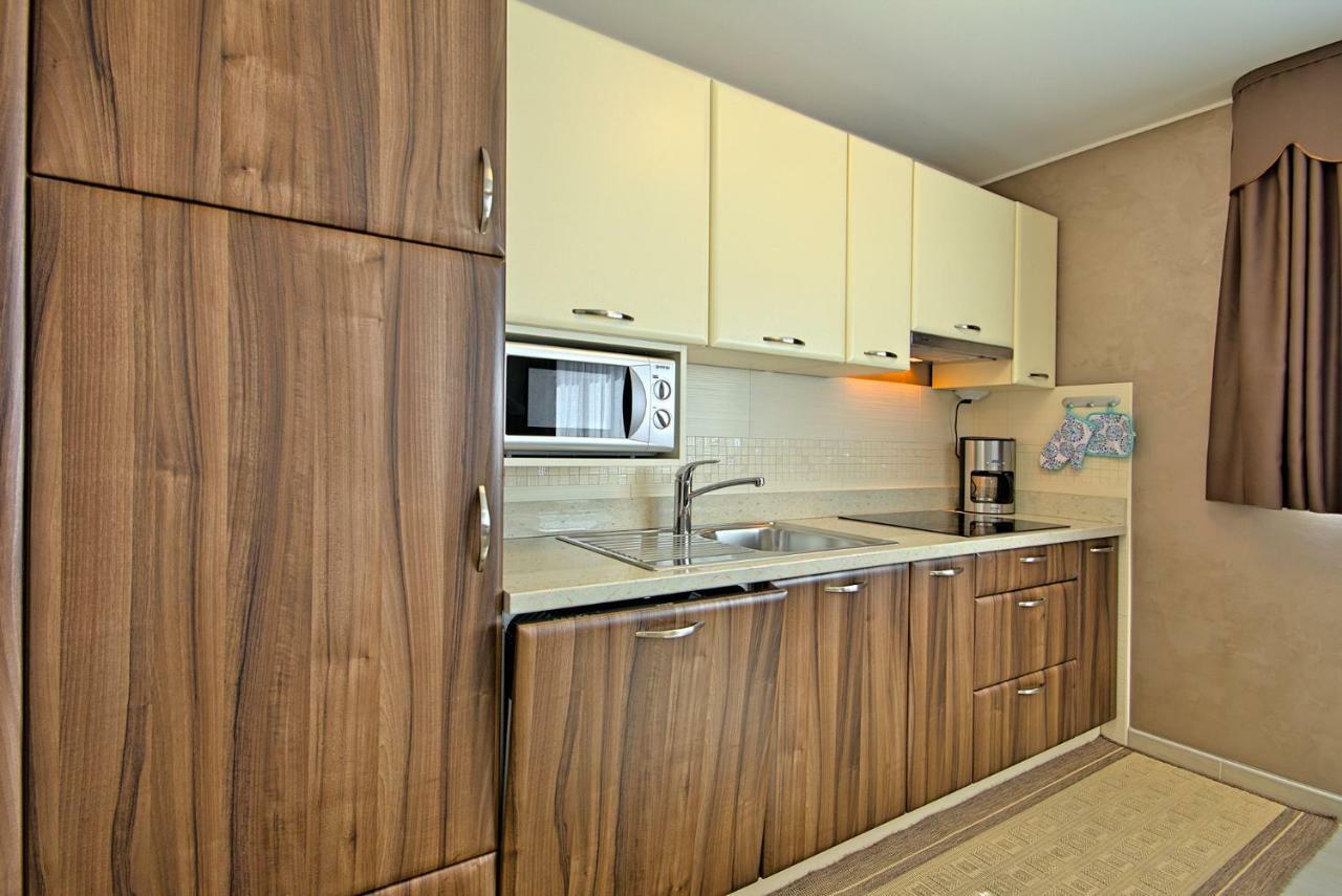 Apartments Riva-Interauto Ουμάγκ Εξωτερικό φωτογραφία
