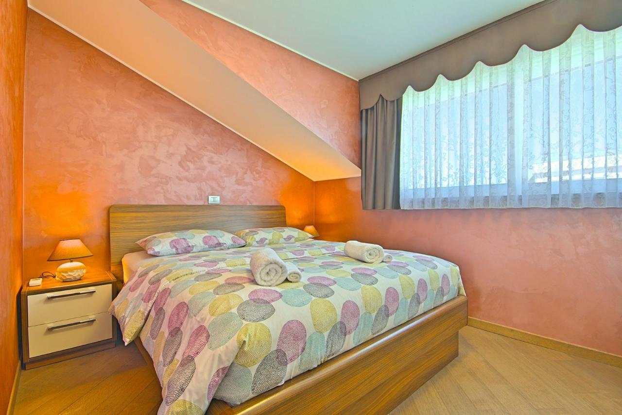 Apartments Riva-Interauto Ουμάγκ Εξωτερικό φωτογραφία