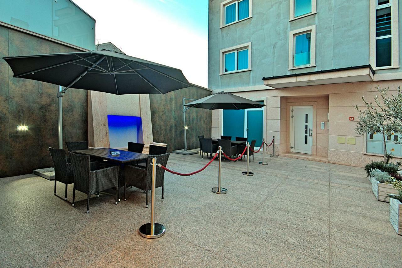 Apartments Riva-Interauto Ουμάγκ Εξωτερικό φωτογραφία