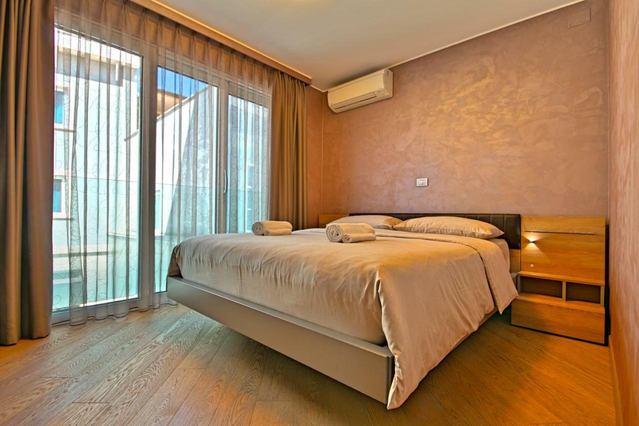 Apartments Riva-Interauto Ουμάγκ Εξωτερικό φωτογραφία